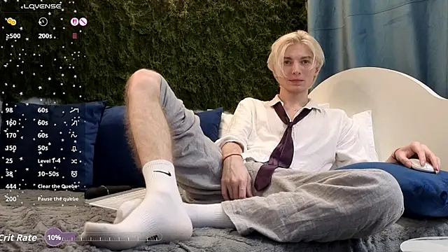 fiachand online show from November 23, 8:19 pm