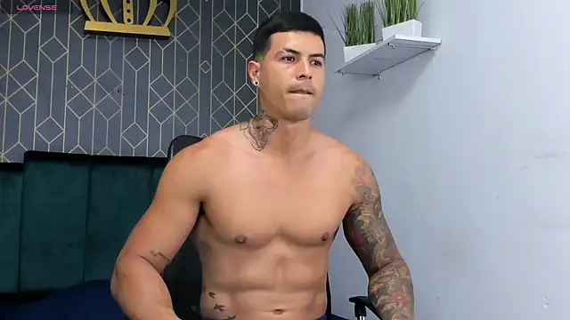 Snapshot of andres-clark92 chatting on July 10, 5:37 pm andres-clark92 online show from July 10, 5:37 pm