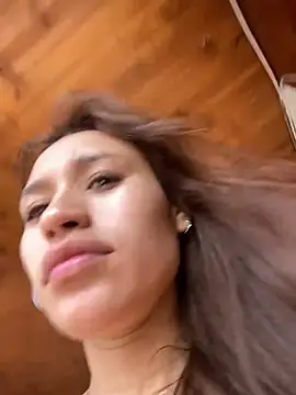 juliana-mancini online show from November 1, 3:58 pm