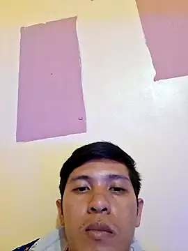 Snapshot of darryl_hugecok chatting on June 2, 12:40 pm darryl hugecok online show from June 2, 12:40 pm
