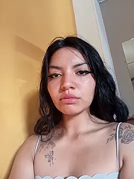 Snapshot of Amara_Cendella chatting on September 13, 9:47 pm Amara Cendella online show from September 13, 9:47 pm