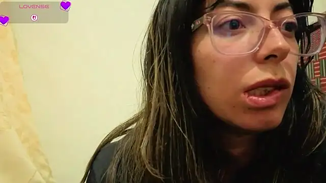 Snapshot of Miranda_sexlove_ chatting on February 17, 6:58 pm Miranda sexlove online show from February 17, 6:58 pm