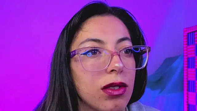 Snapshot of Miranda_sexlove_ chatting on March 4, 6:58 pm Miranda sexlove online show from March 4, 6:58 pm