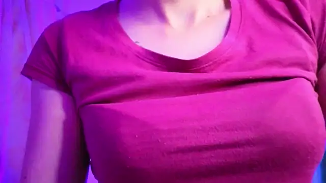 Snapshot of Miranda_sexlove_ chatting on March 28, 7:02 pm Miranda sexlove online show from March 28, 7:02 pm