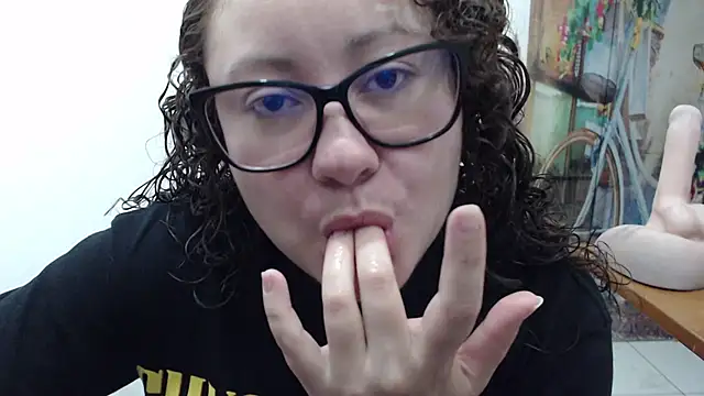 greeneyes nurse online show from November 18, 8:35 pm