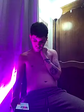 Matteo12  online show from October 8, 6:33 am