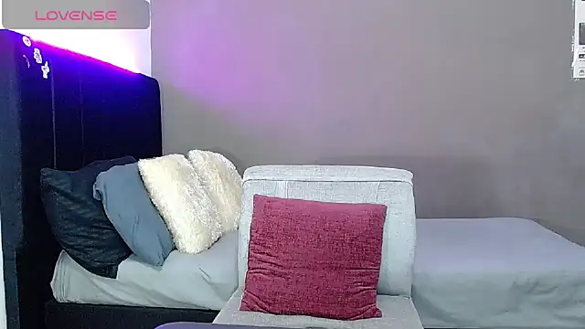 Matteo12  online show from April 2, 1:36 am