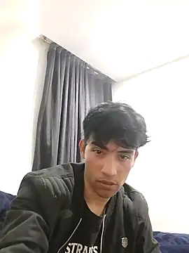 Snapshot of eztivenxb chatting on March 17, 12:59 am eztivenxb online show from March 17, 12:59 am