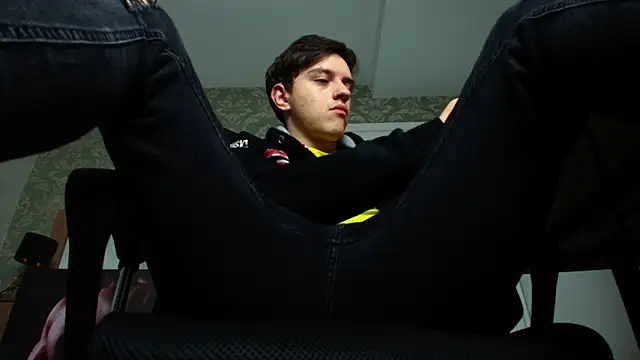Snapshot of FelixStarkk chatting on September 30, 4:28 am FelixStarkk online show from September 30, 4:28 am