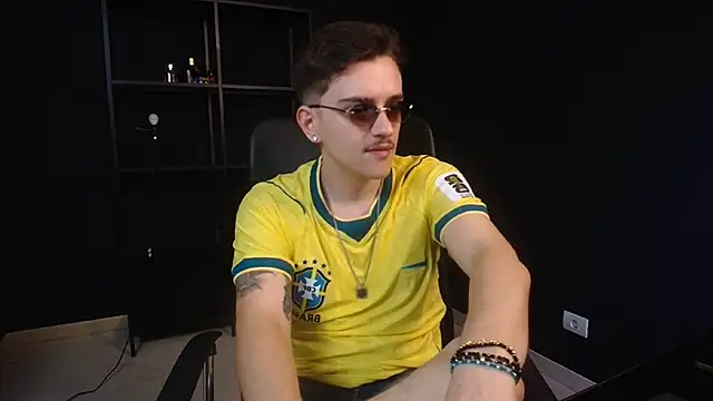 FelixStarkk online show from June 26, 5:01 am