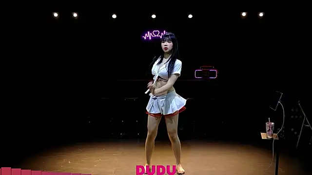 yznt-dudu online show from September 12, 11:10 am