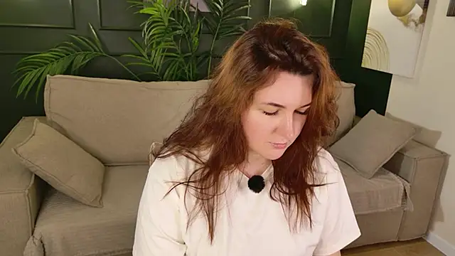 Snapshot of love_me__tonight_ chatting on May 15, 1:34 am love me tonight online show from May 15, 1:34 am