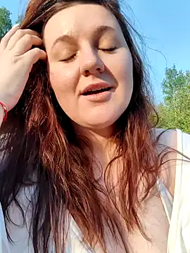 Snapshot of love_me__tonight_ chatting on May 19, 4:57 pm love me tonight online show from May 19, 4:57 pm