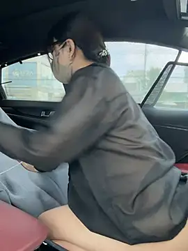 Linh 2004 online show from February 3, 6:40 am