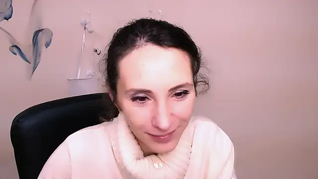 Snapshot of AlissaJersi chatting on October 28, 8:40 am AlissaJersi online show from October 28, 8:40 am