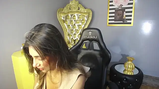 Snapshot of agatha_brooks_t chatting on November 28, 12:30 pm agatha brooks t online show from November 28, 12:30 pm