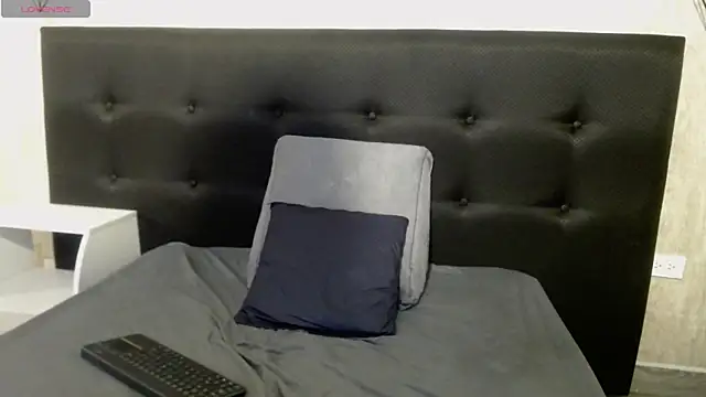 katalina07 1 online show from December 13, 7:53 pm