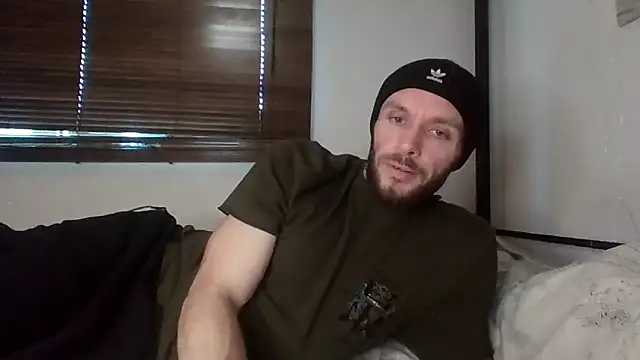 Snapshot of MasterJakeJohns chatting on February 6, 2:20 pm MasterJakeJohns online show from February 6, 2:20 pm