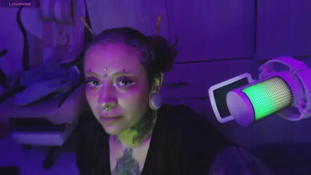 vainilla doll online show from February 8, 12:14 am