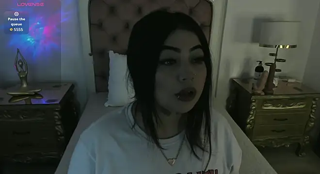 MeganStar   online show from October 7, 11:51 am