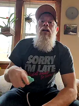 Snapshot of sizableunicorn7 chatting on February 19, 10:28 pm sizableunicorn7 online show from February 19, 10:28 pm