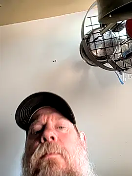 Snapshot of sizableunicorn7 chatting on May 13, 9:11 pm sizableunicorn7 online show from May 13, 9:11 pm