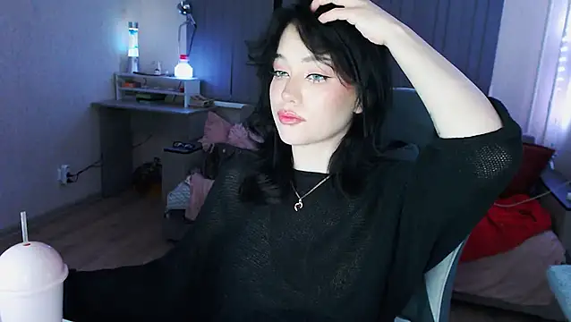 cutefrendlyuser online show from April 12, 9:09 pm