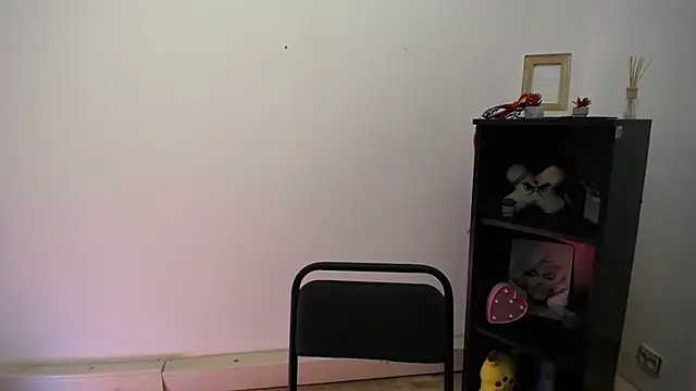 Katrin kiss  online show from January 15, 1:05 pm