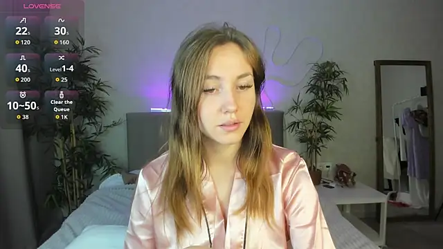 Snapshot of Luna_G0ld chatting on October 10, 11:04 pm Luna G0ld online show from October 10, 11:04 pm