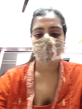 Snapshot of Tamil-Meenu12 chatting on April 27, 7:06 am Tamil-Meenu12 online show from April 27, 7:06 am