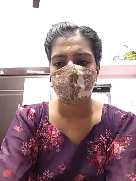 Snapshot of Tamil-Meenu12 chatting on May 8, 3:45 am Tamil-Meenu12 online show from May 8, 3:45 am
