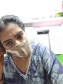 Snapshot of Tamil-Meenu12 chatting on May 19, 6:20 am Tamil-Meenu12 online show from May 19, 6:20 am