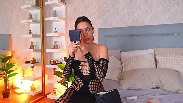 Sofy Bradd online show from June 4, 5:24 am