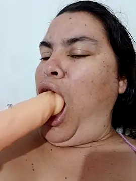 yaneth  online show from September 13, 11:26 pm