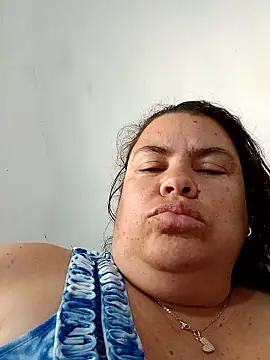 yaneth  online show from January 5, 5:27 pm