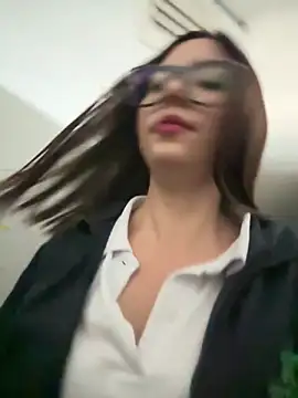 Katie rawwww online show from September 26, 1:26 pm