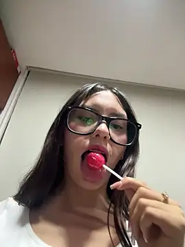 Katie rawwww online show from September 27, 11:43 pm