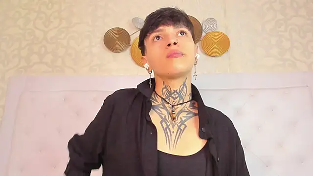 Snapshot of b3k_afrodict chatting on February 22, 3:29 am b3k afrodict online show from February 22, 3:29 am