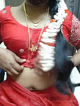 Snapshot of lolida69thamil chatting on August 3, 2:33 pm lolida69thamil online show from August 3, 2:33 pm