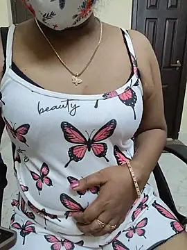 Snapshot of lolida69thamil chatting on August 7, 2:46 am lolida69thamil online show from August 7, 2:46 am