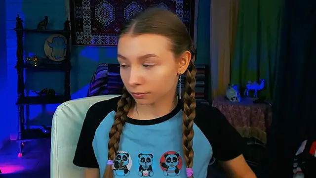 JulieDaniel online show from September 15, 4:12 am