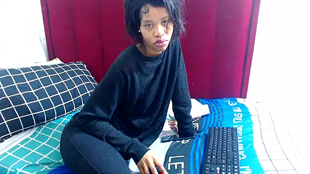 SexyChantyBabe25 online show from September 19, 9:59 pm