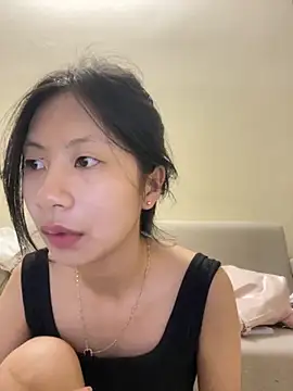 Lil-Gi online show from October 4, 4:38 pm