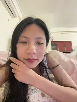 Lil-Gi online show from November 27, 4:09 pm