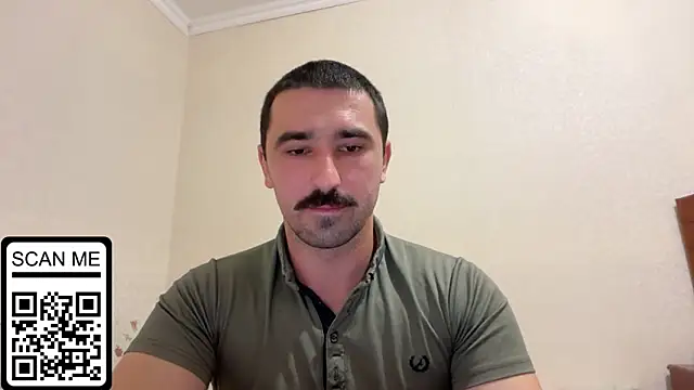 Snapshot of Hard_to_Obey chatting on September 27, 6:02 pm Hard to Obey online show from September 27, 6:02 pm