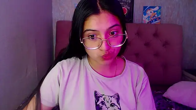 laurenelove online show from September 14, 12:32 am