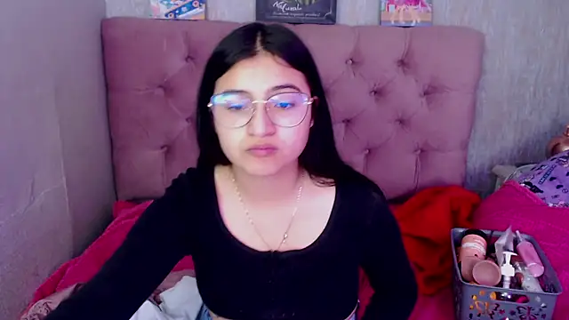 laurenelove online show from October 6, 2:20 am