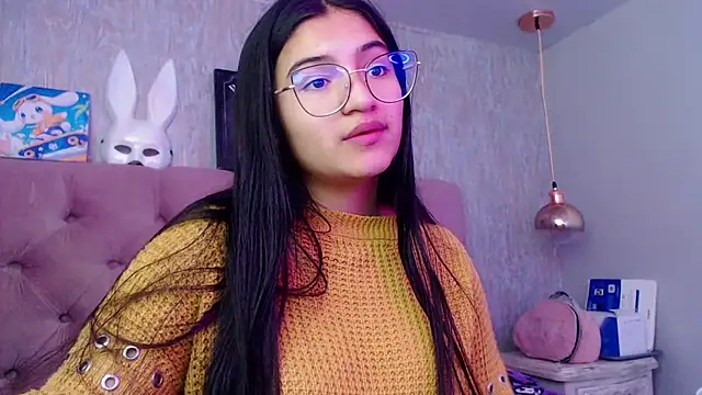 laurenelove online show from November 14, 4:00 am