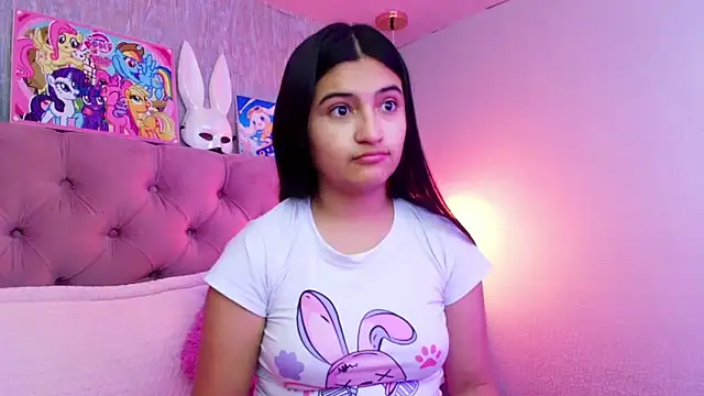 laurenelove online show from February 21, 4:13 am