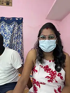 Lovlycouple1 online show from October 23, 5:33 pm